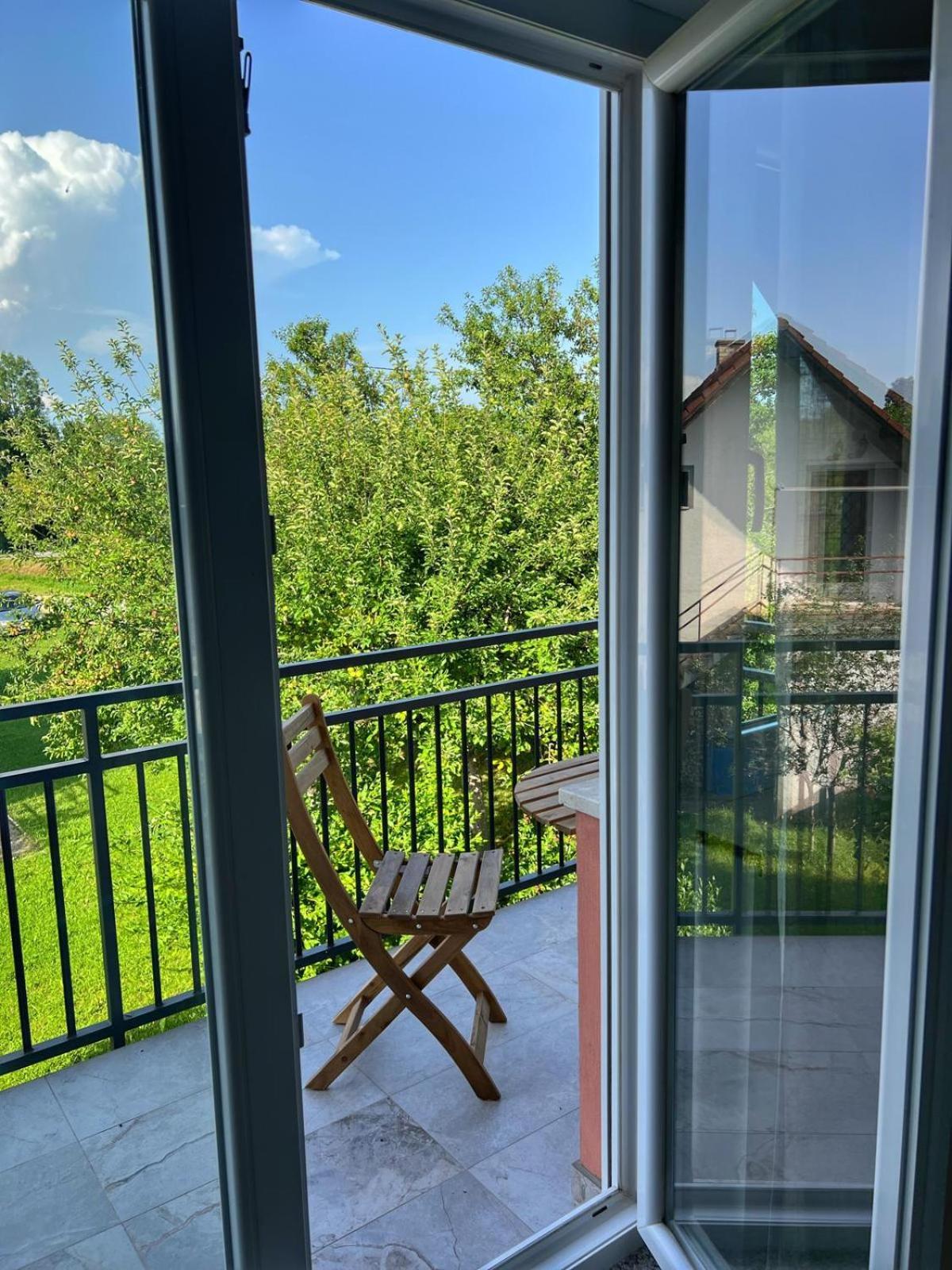 Apartman Cherry Plitvice Lakes Irinovac Eksteriør billede